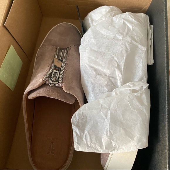 New Frye Lena Slip On Suede Zipper Mule Sneakers - Picture 2 of 5